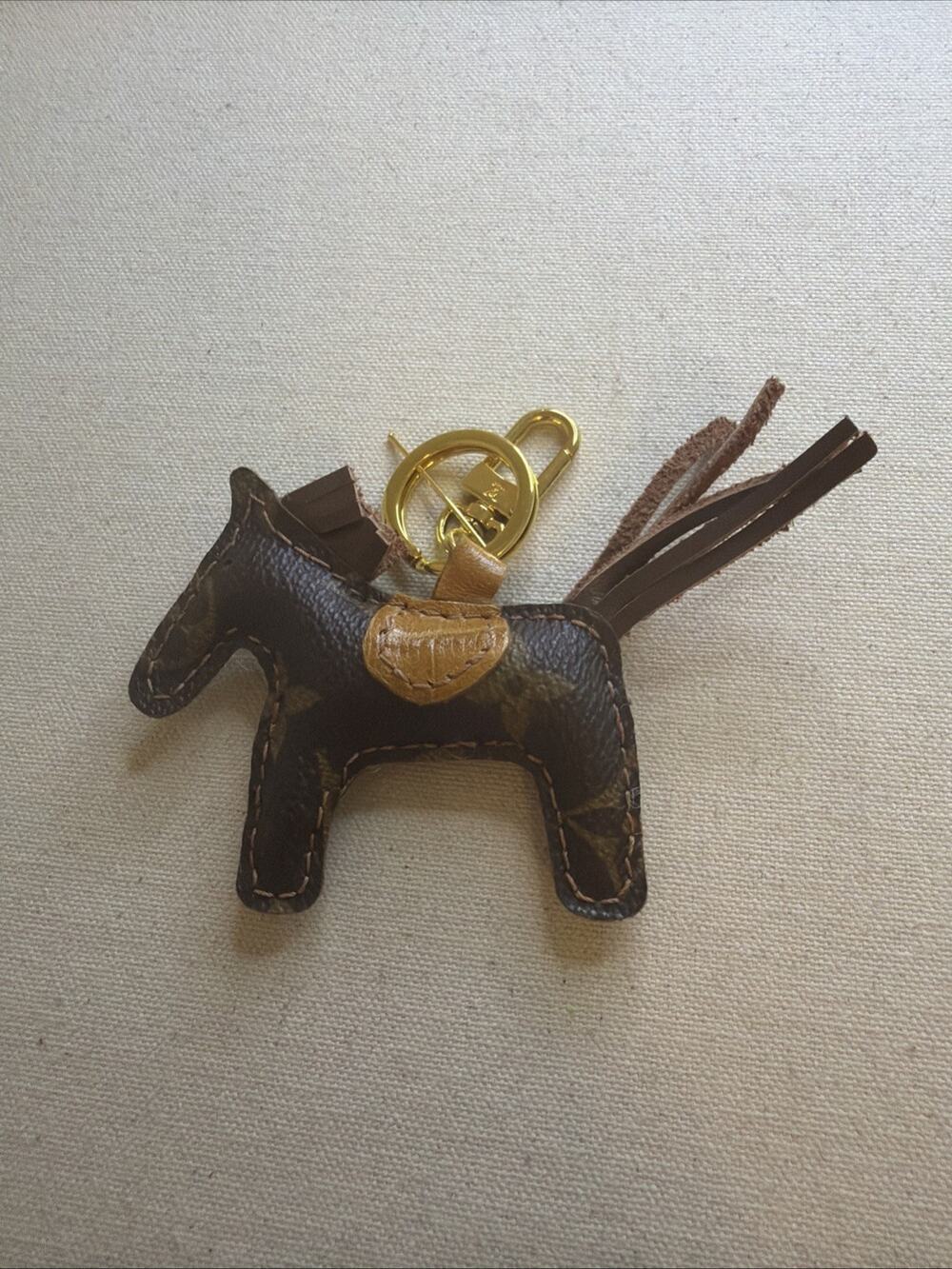 Upcycled Luxury Horse w/Saddle Key Ring